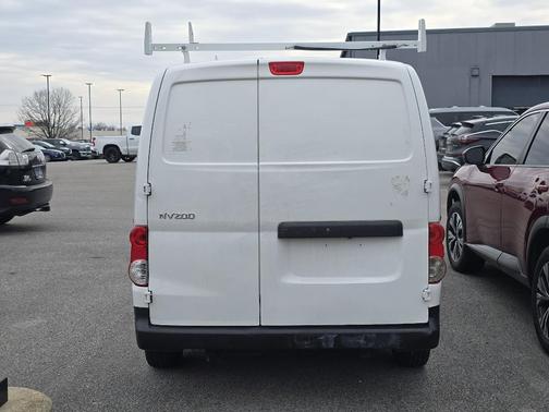 2021 Nissan NV200 S