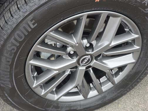 Brilliant Silver Metallic 2025 Nissan Rogue S