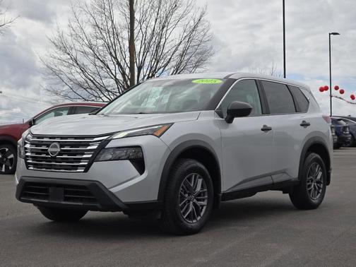 Brilliant Silver Metallic 2025 Nissan Rogue S