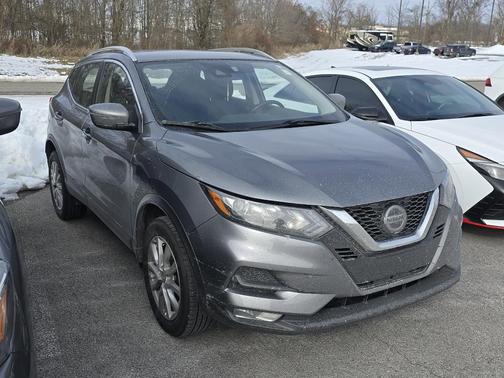 2022 Nissan Rogue Sport SV