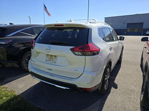 2017 Nissan Rogue SL