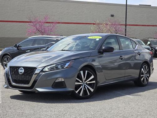 2022 Nissan Altima 2.5 SR