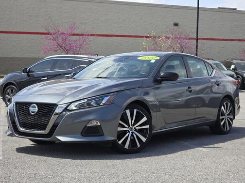 2022 Nissan Altima 2.5 SR
