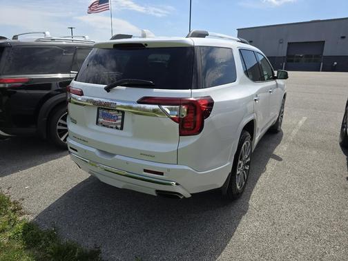 2021 GMC Acadia Denali