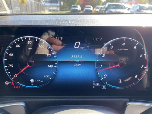 2022 Mercedes-Benz GLB 250 