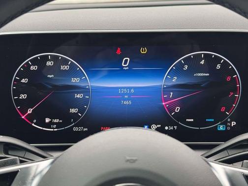 2025 Mercedes-Benz GLC 300 