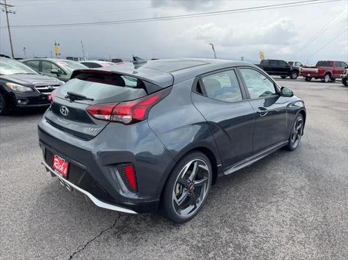 2019 Hyundai Veloster Base