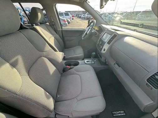 2021 Nissan Frontier SV