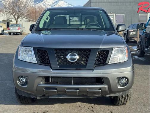 2021 Nissan Frontier SV