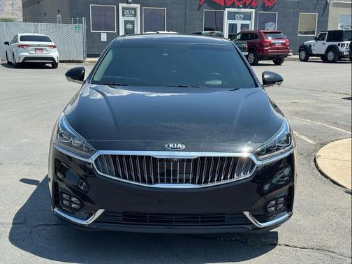Aurora Black 2017 Kia Cadenza Limited
