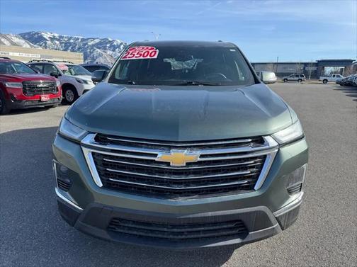 2022 Chevrolet Traverse LT Cloth