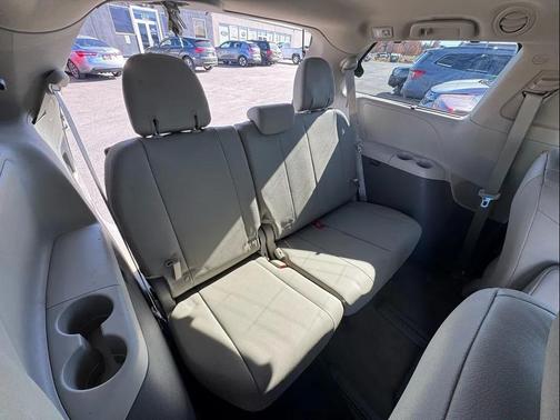 2018 Toyota Sienna XLE