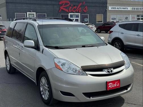 2008 Toyota Sienna XLE