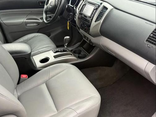 2015 Toyota Tacoma Base