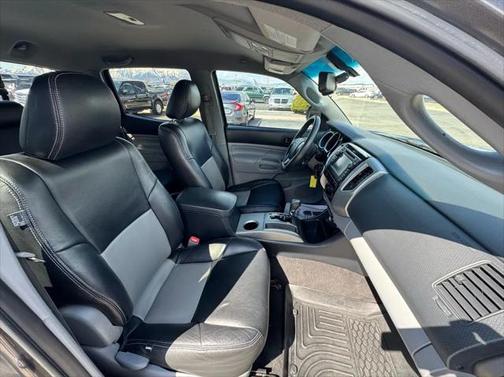 2013 Toyota Tacoma Base