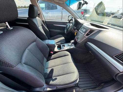2012 Subaru Outback 2.5i Premium