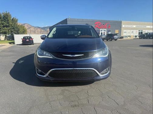 2019 Chrysler Pacifica Limited