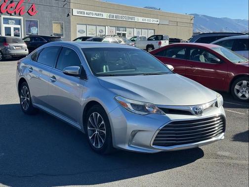 2016 Toyota Avalon XLE