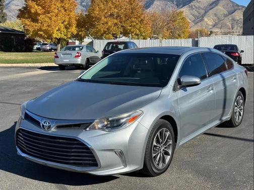 2016 Toyota Avalon XLE