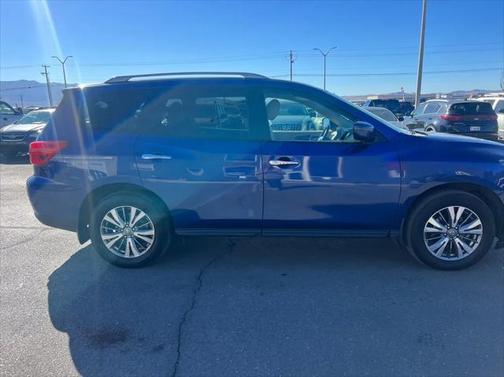 2020 Nissan Pathfinder SV 4WD