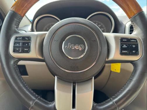 2012 Jeep Grand Cherokee Overland