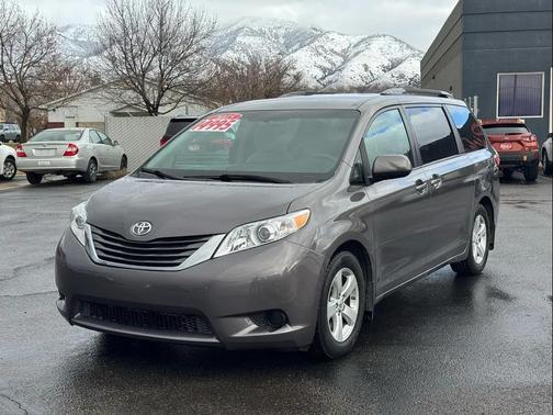 2015 Toyota Sienna LE