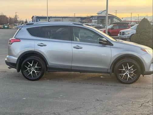 2016 Toyota RAV4 SE