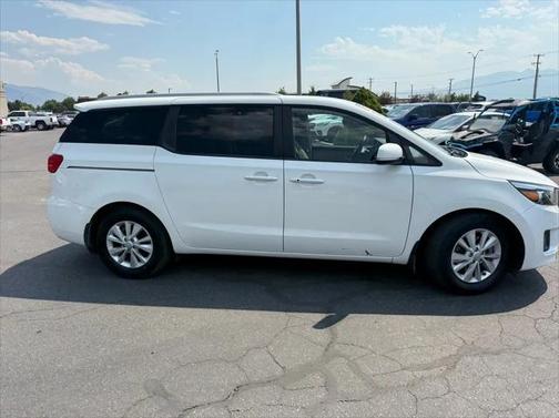 2018 Kia Sedona LX