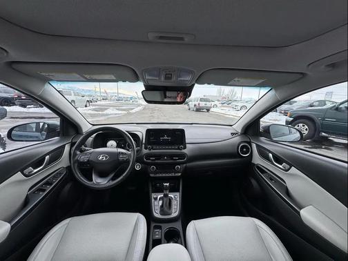 2022 Hyundai KONA Limited