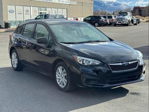 2017 Subaru Impreza 2.0i