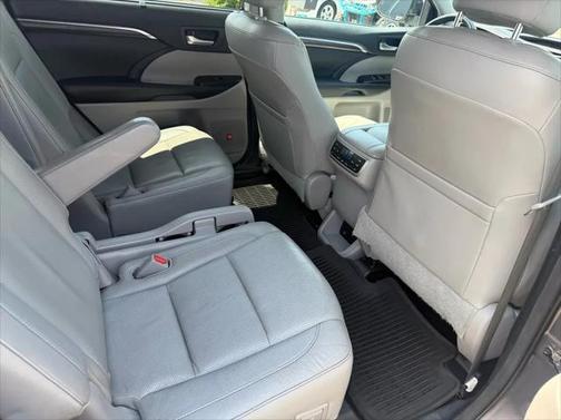 2014 Toyota Highlander Limited