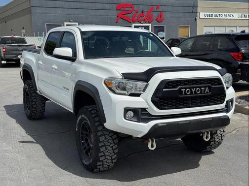 Super White 2017 Toyota Tacoma TRD Off Road