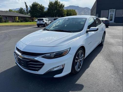 2022 Chevrolet Malibu FWD LT