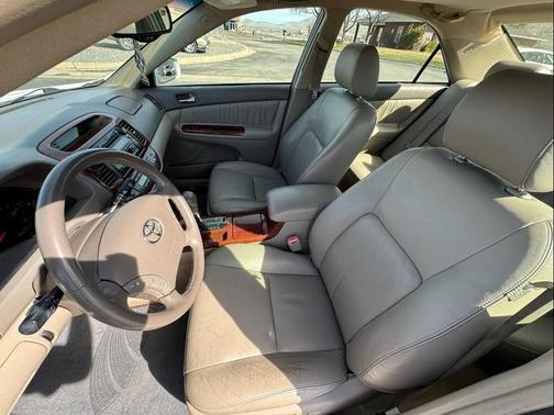 2005 Toyota Camry XLE V6