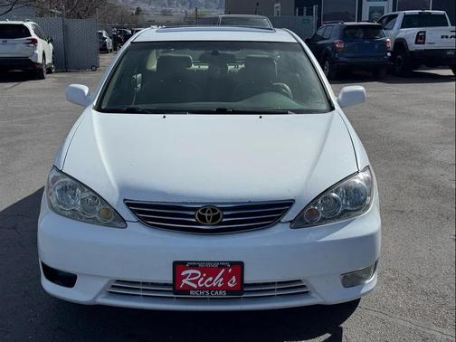 2005 Toyota Camry XLE V6