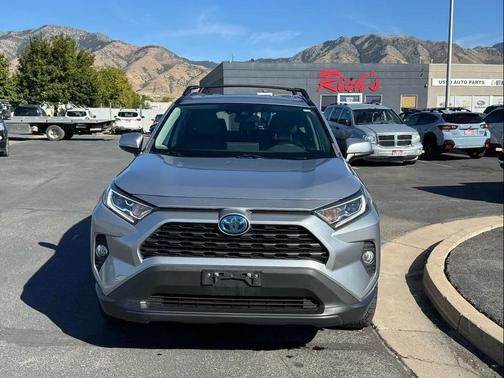 2021 Toyota RAV4 Hybrid XLE