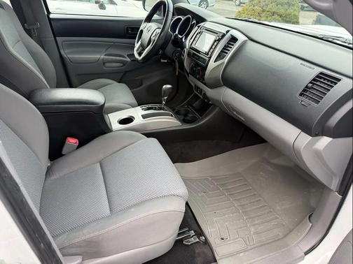 2014 Toyota Tacoma Base