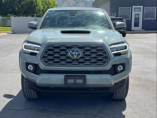 Lunar Rock 2022 Toyota Tacoma TRD Sport