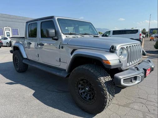 2020 Jeep Gladiator Overland