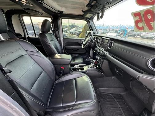 2020 Jeep Gladiator Overland