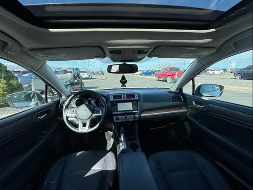 Crystal White Pearl 2015 Subaru Outback 2.5i Limited