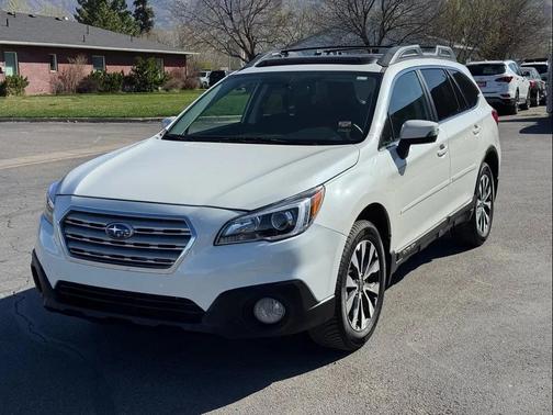 Crystal White Pearl 2015 Subaru Outback 2.5i Limited