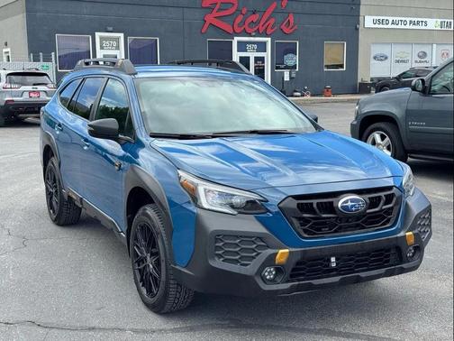 Geyser Blue 2024 Subaru Outback Wilderness