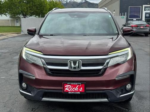 Deep Scarlet Pearl 2019 Honda Pilot Touring 8-Passenger