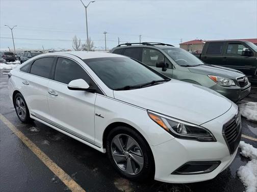 2017 Hyundai SONATA Hybrid Limited