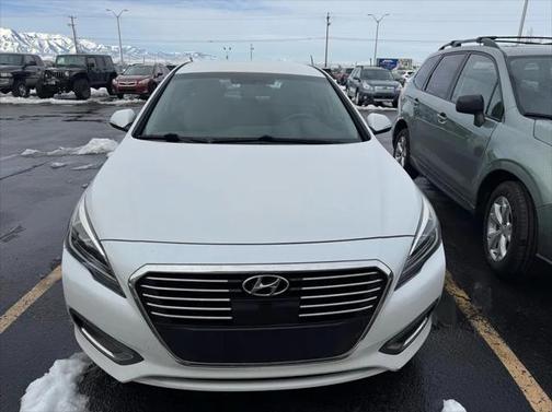 2017 Hyundai SONATA Hybrid Limited