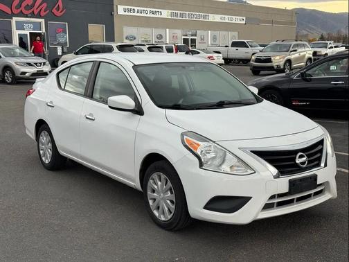 2016 Nissan Versa 1.6 SV