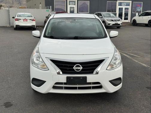 2016 Nissan Versa 1.6 SV