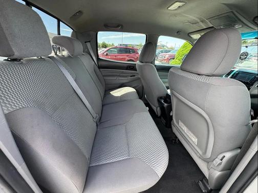 Super White 2015 Toyota Tacoma Base