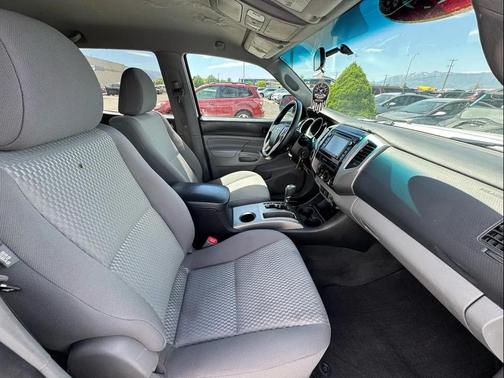 Super White 2015 Toyota Tacoma Base
